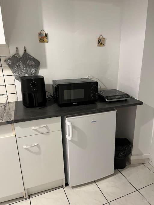 Joli Appartement Centre Nevers Kültér fotó