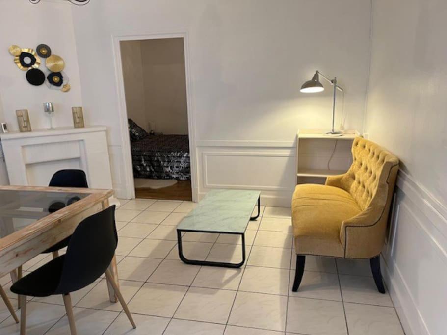 Joli Appartement Centre Nevers Kültér fotó